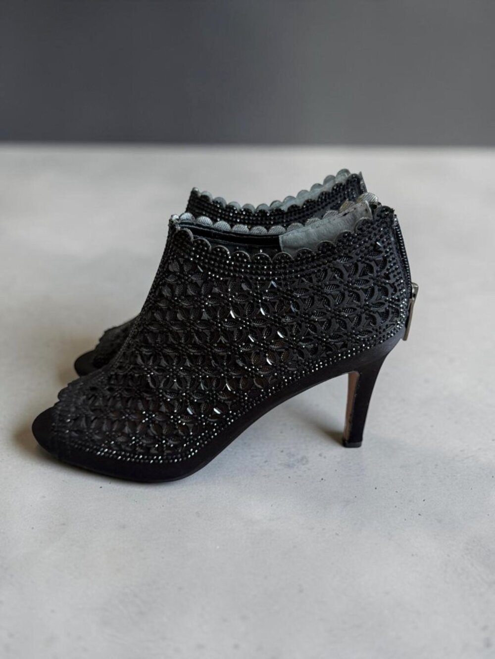 J RENEE Black Rhinestone Booties Heels Size 5.5
